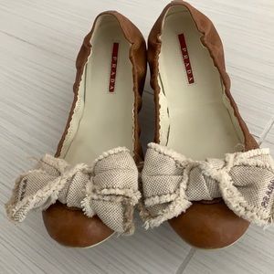 Like brand new Prada bow flats loafer